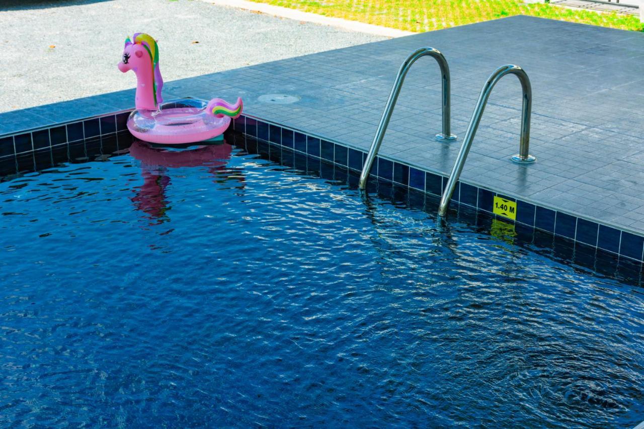 Oyo 533 Runya Poolvilla براشاوب خيرى خان المظهر الخارجي الصورة